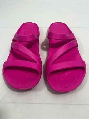 CROCS Kadee II Fuchsia Slide Sandals Wom 11 - Pink Strappy
